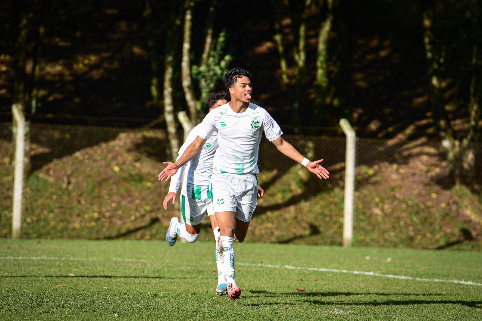 Estreia com vitória! Juventude goleia Esportivo pelo Gauchão Sub-20