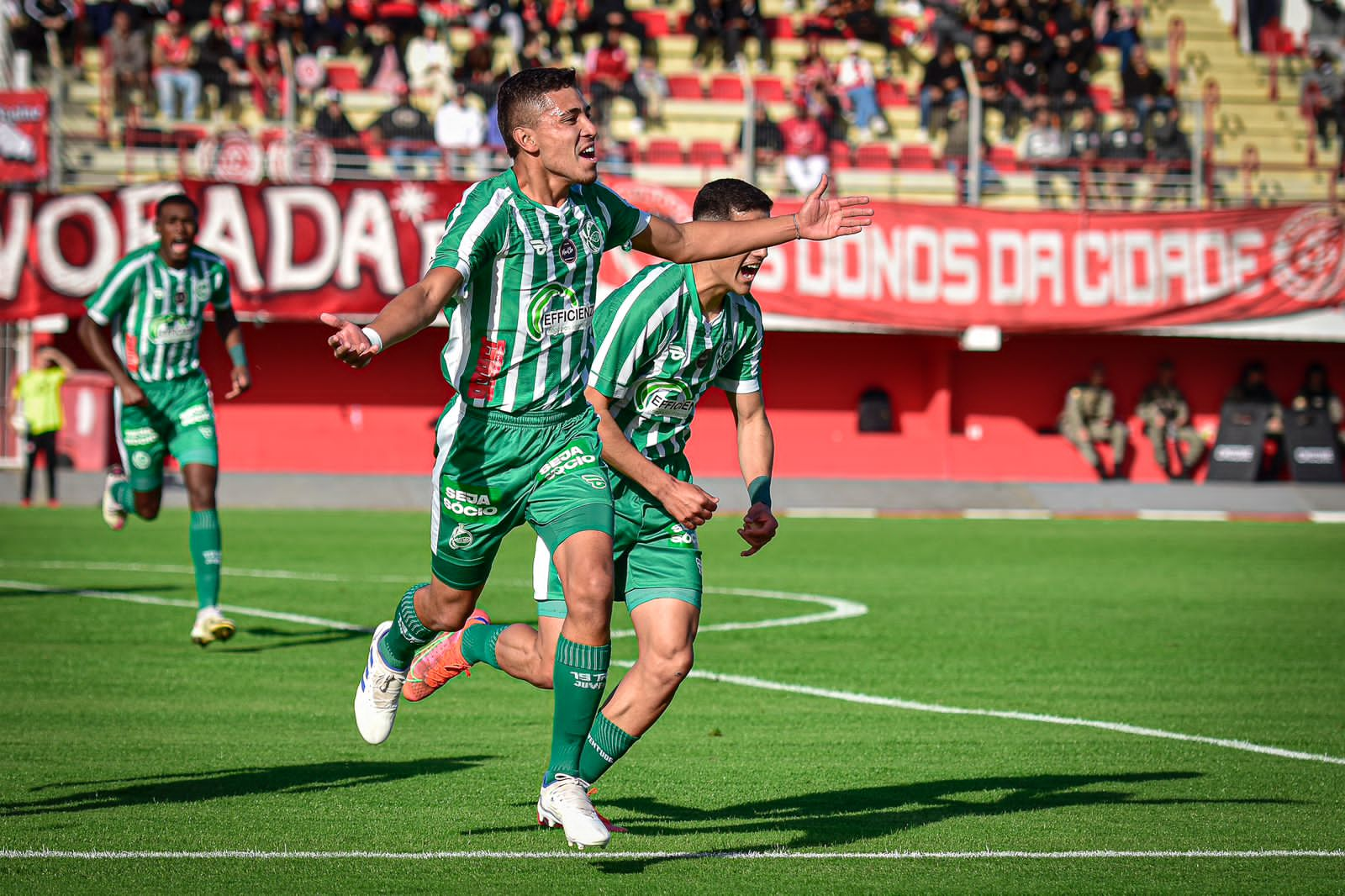 Agora capitão, lateral Da Rocha lidera Juventude no Gauchão Sub-20 - Lance!